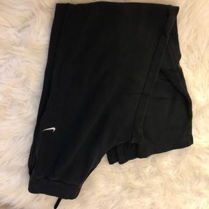 Black nike sweats